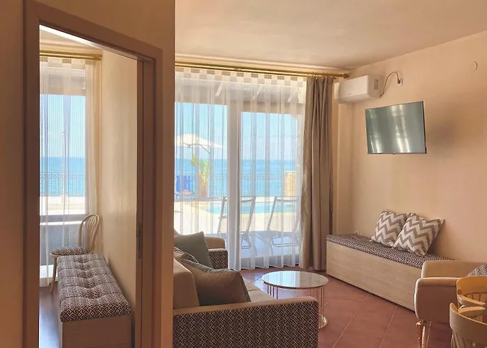 Sh Holidays & Health Beach-apartments * Созопол